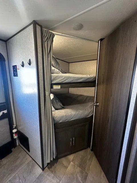 RV Rental AR 293