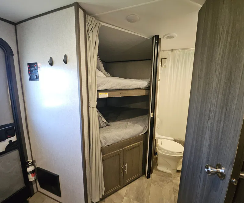 RV Rental AR 293